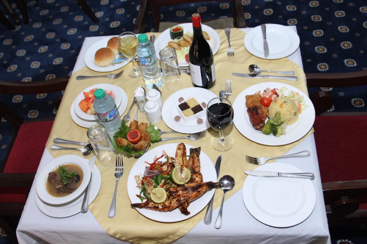 Oakwood Park Hotel Леки Екстериор снимка