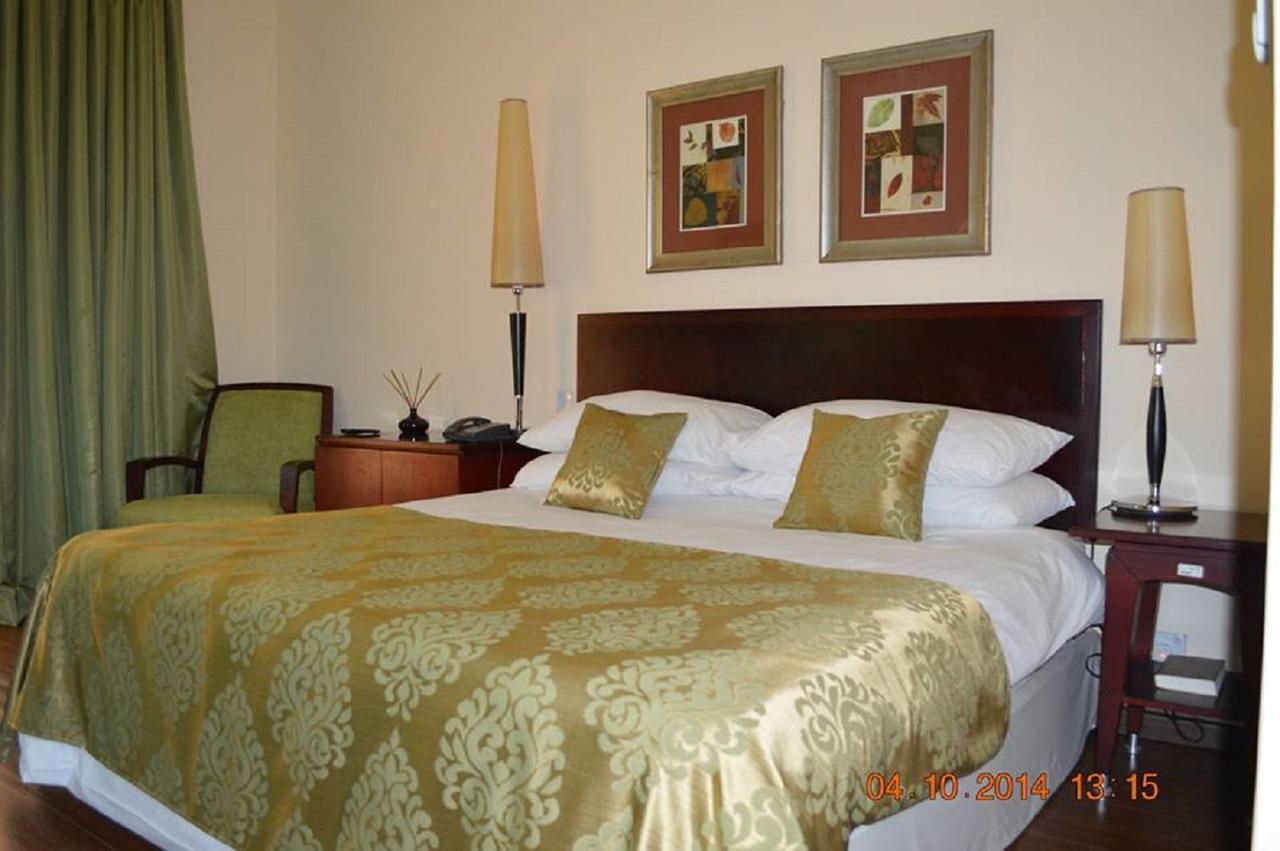 Oakwood Park Hotel Леки Екстериор снимка